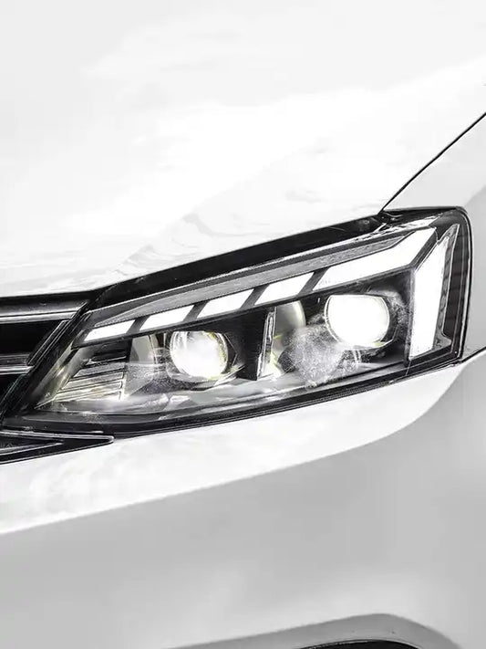 Faros LED VW Jetta 2011- 2019- MK6 DRL
